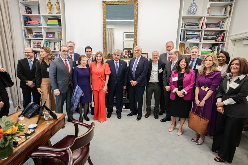 Apple, Google y Amazon evalúan nuevas inversiones en Panamá, confirma Mulino en EEUU