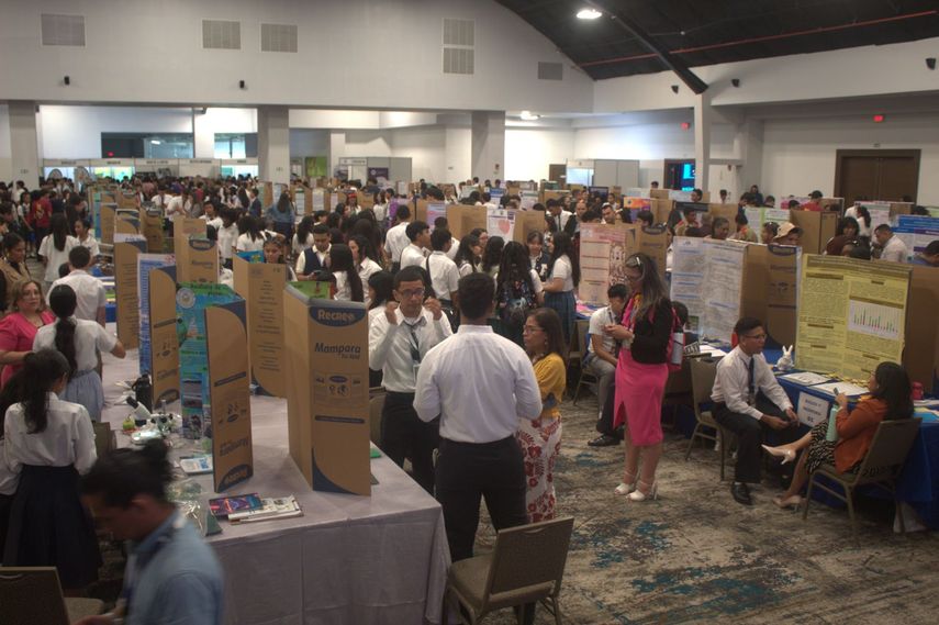 Senacyt y Meduca inauguran Feria Científica Nacional del Ingenio Juvenil 2025