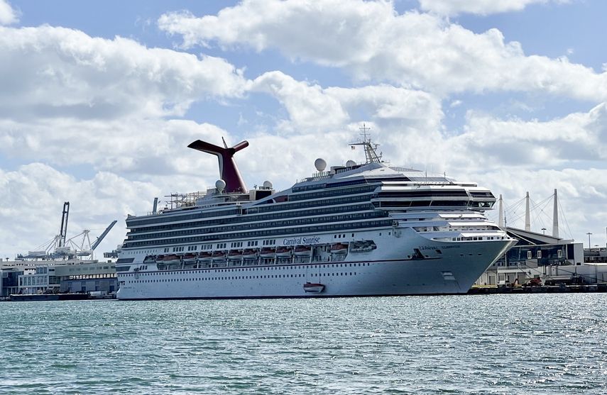 Carnival Cruise Line busca panameños para más de 25 mil plazas de empleos