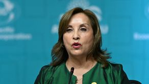 Presidenta de Perú considera pena de muerte para sicarios y extorsionadores