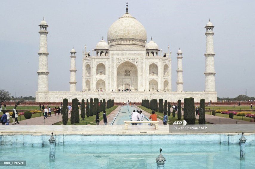 India cierra el Taj Mahal a los visitantes por el coronavirus