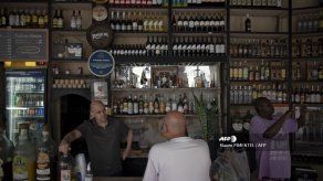 Sao Paulo reabre bares y restaurantes tras más de 100 días