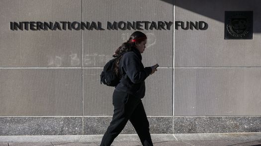 Guerra comercial dejará secuelas en las finanzas públicas, alerta el FMI