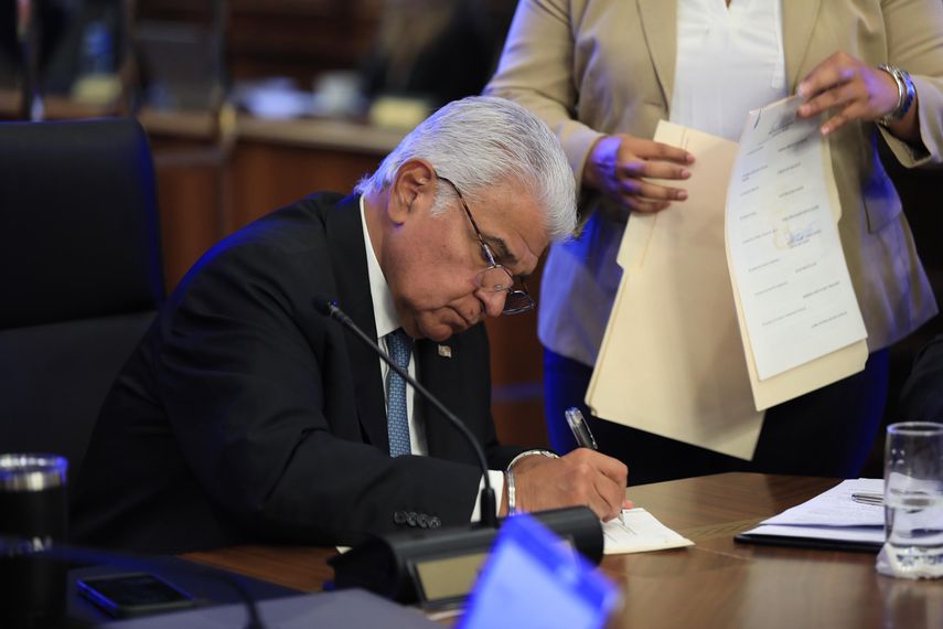 El Gabinete de Mulino0 avaló los dos contratos temporales para administración portuaria.