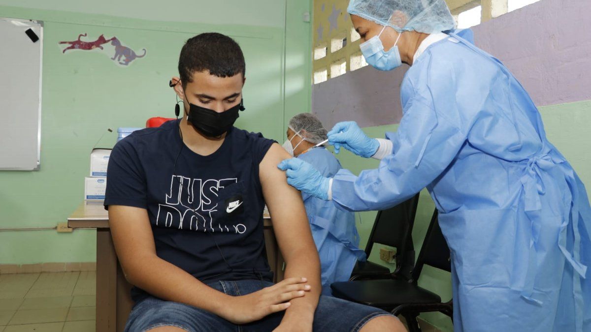 En las últimas 24 horas se hanregistrado 8 defunciones que totalizan 6,932 acumuladas, para unaletalidad del 1.6 %.