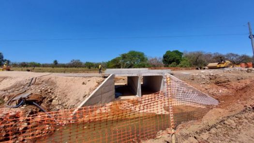 La obra incluye las calles internas de Horconcitos y el diseño y construcción de un muelle fiscal en el puerto de la comunidad de Boca Chica.