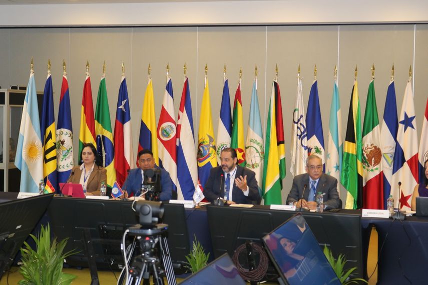 Panamá avanza en su agenda hacia la transición e integración energética