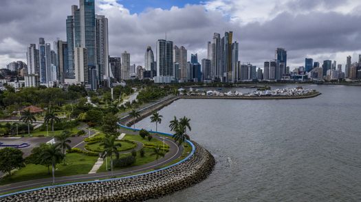 Panamá recupera la confianza internacional para salir de listas fiscales, según Mulino