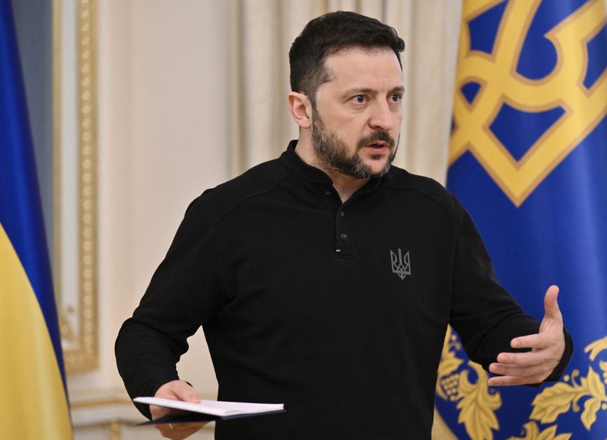 Pekín llama irresponsable a Zelenski por denunciar que chinos combaten junto a Rusia