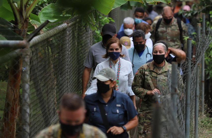 Primera Dama realiza recorrido en comunidad de Sambú