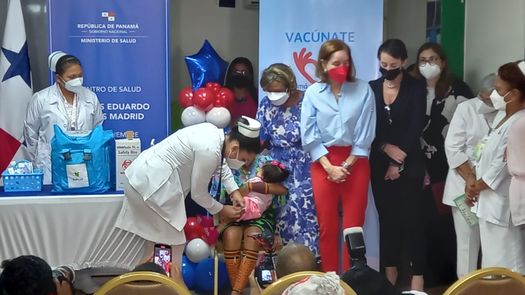 Panamá inicia la vacunación anticovid a menores de 6 meses a 4 años