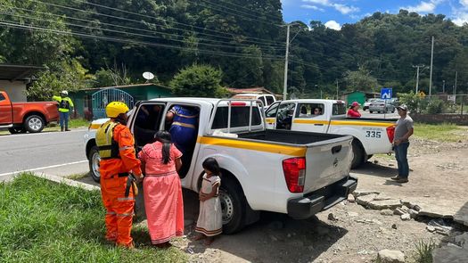 En Tierras Altas se realizaron evacuaciones en Bambito y Cerro Punta, en el cual participaron residentes quienes han pasado por situaciones reales tras el paso de huracanes.