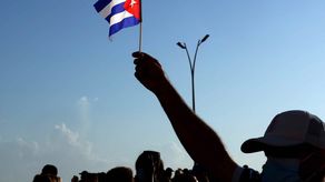 Cuba anuncia medidas para impulsar la bancarización de la economía