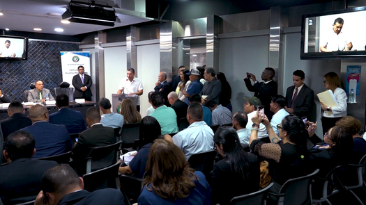 Alcaldes y representantes acudieron a la Asamblea. Alcaldes y representantes acudieron a la Asamblea.