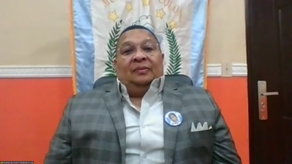 Decretan medida cautelar de firma e impedimento de salir del país a Alex Lee