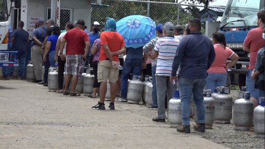 Entre otro de las situaciones que atraviesas las familias en Chiriquí a causa de los cierres en la interamericana es la escasez de gas.