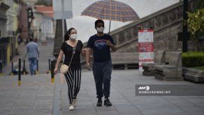 Ecuador pide ayuda al FMI para paliar impacto de pandemia de COVID-19