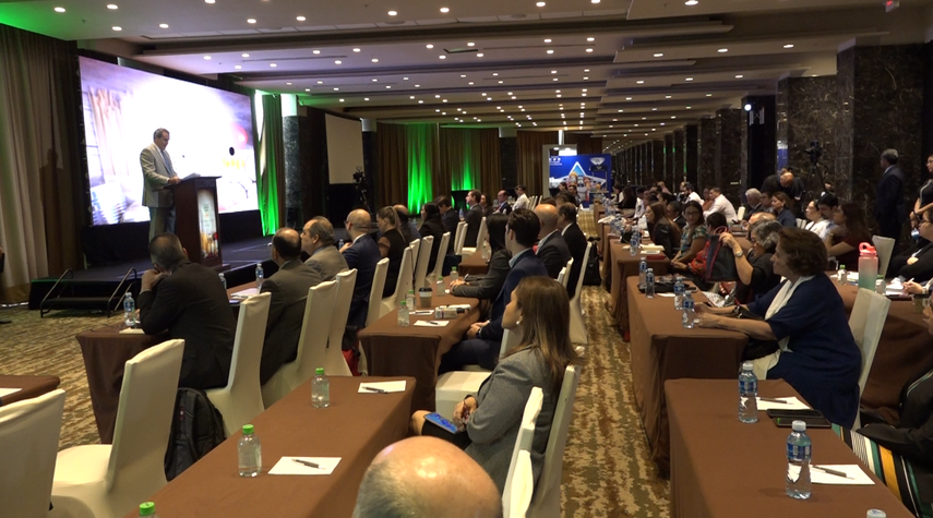 Foro de la Industria de Alimentos y Bebidas.