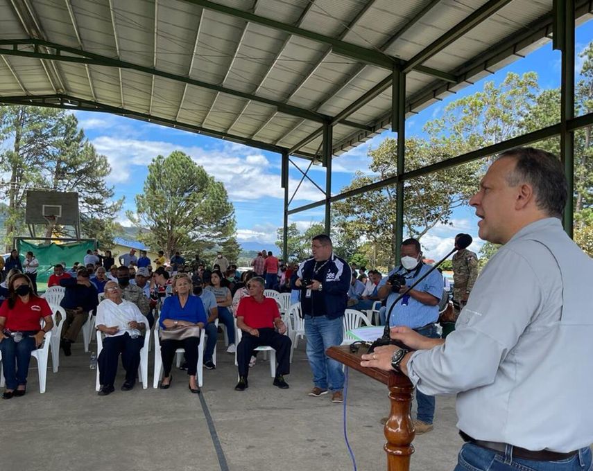 Las autoridades de Chiriquí se encontraron para la sesión mensual del Consejo de Representantes en Alto Boquete al conmemorarse aniversario de este corregimiento.