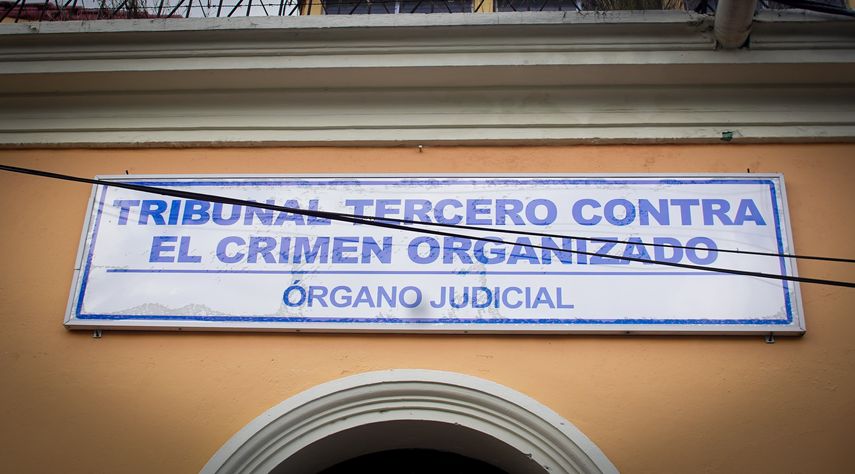 Militar a juicio y cinco cómplices sobreseídos por violación de niña en El Salvador
