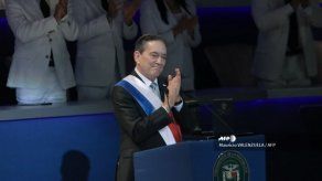 Presidente de Panamá viaja a EEUU para mejorar imagen del país