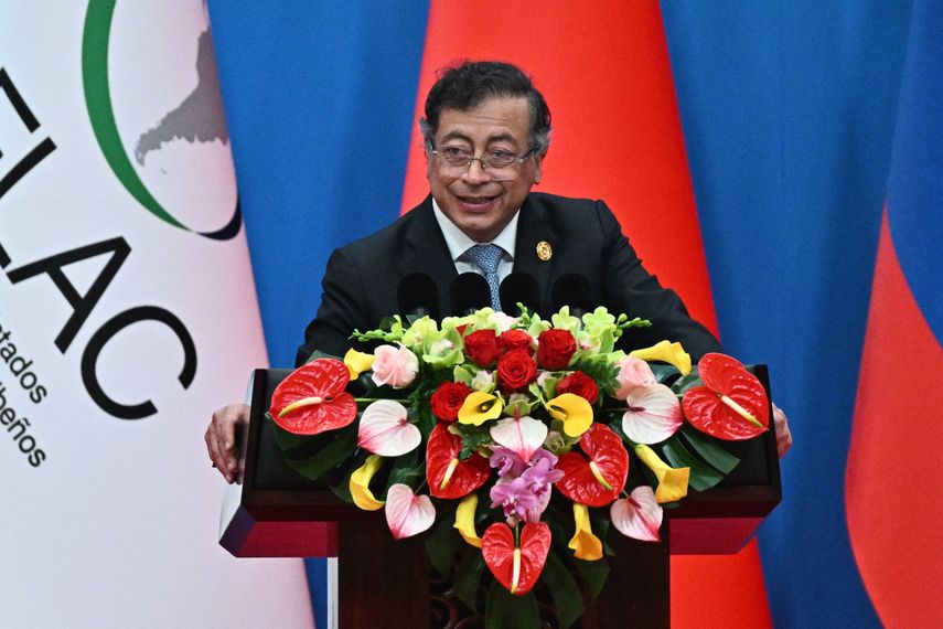 Petro aboga desde China por una diplomacia libre de autoritarismo e imperialismos