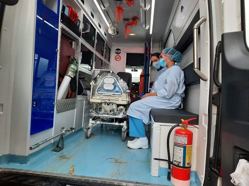 Trasladan a neonatos del Complejo Hospitalario al Hospital Irma de Lourdes Tzanetatos
