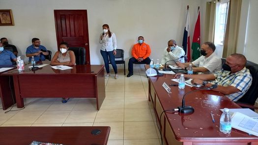 Autoridades del MIVIOT buscan reubicar 29 familias en Alanje