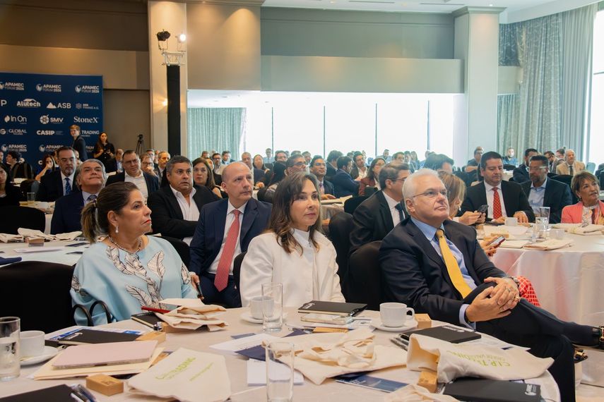 Panamá fortalece su posición económica y apuesta por el mercado de capitales