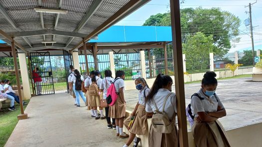 Más de 143 mil estudiantes retorna a clases este lunes