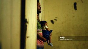 La vida en edificios invadidos en Venezuela