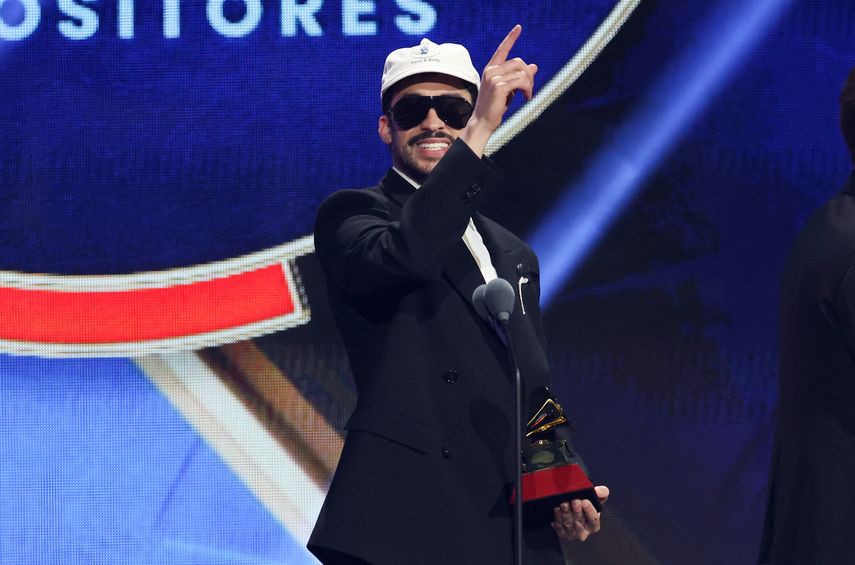 Bad Bunny arrasa en los Grammy Latinos 2025 y gana Álbum del Año