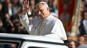 El papa León XIV concluye su visita a Líbano con un llamado a la paz