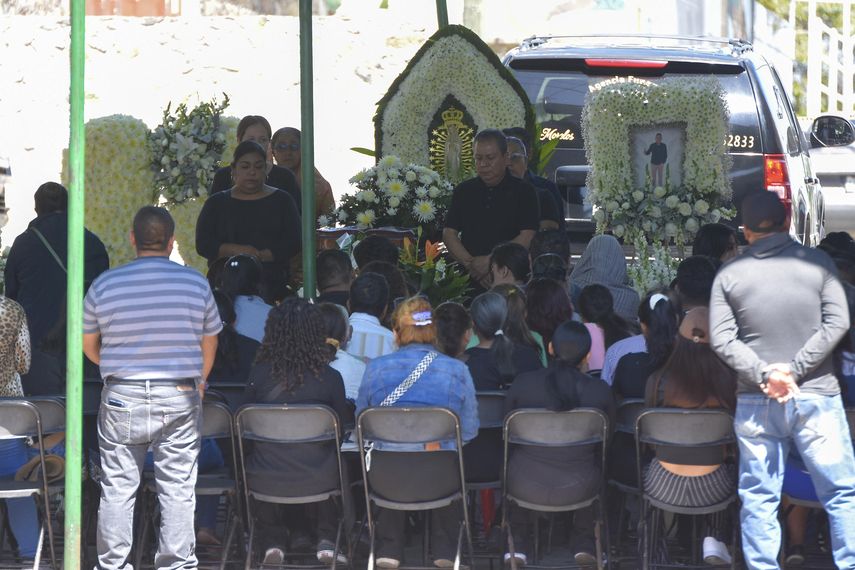 Despiden a alcalde asesinado en México en medio de un gran dispositivo de seguridad