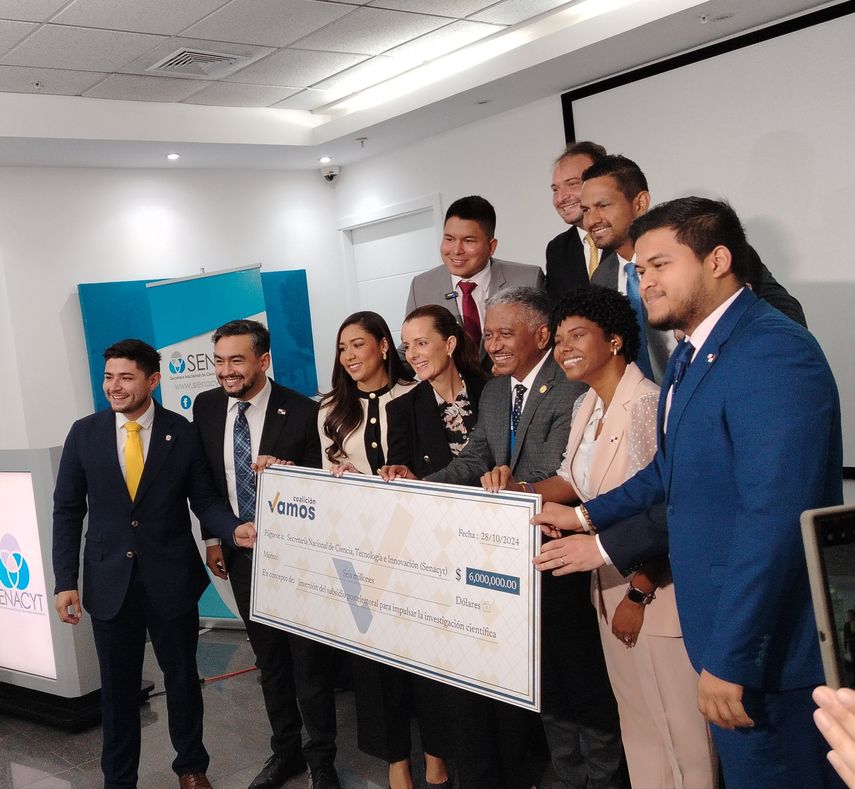 Bancada independiente Vamos dona su subsidio postelectoral de $6 millones a SENACYT