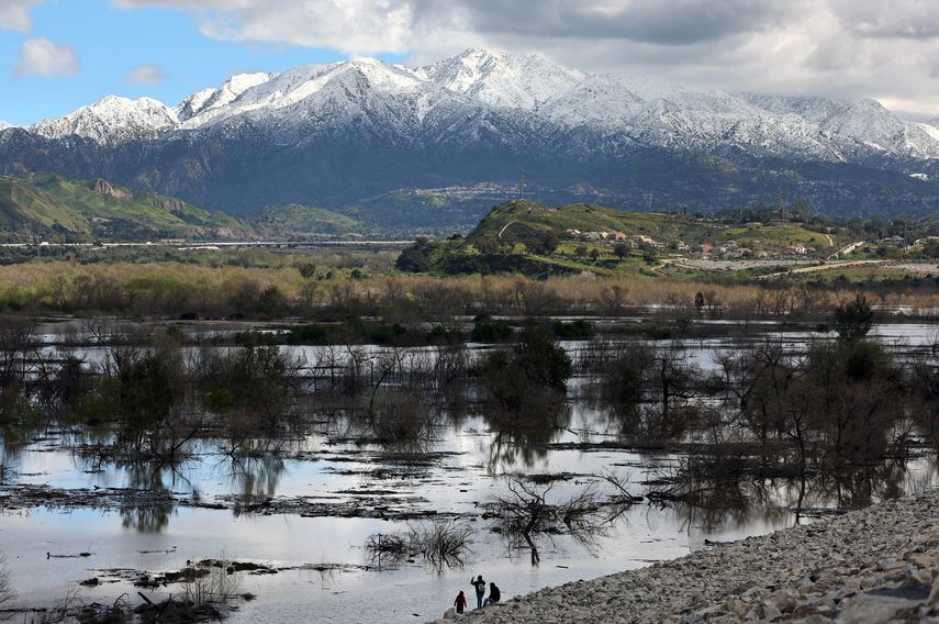 Río atmosférico inunda California con más lluvia y nieve.