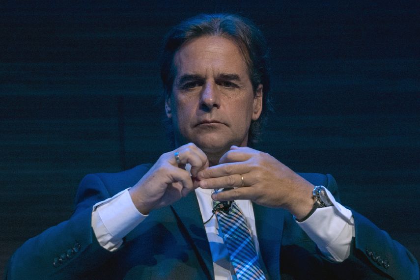 Uruguay cancela viaje a la Cumbre de las Américas por covid