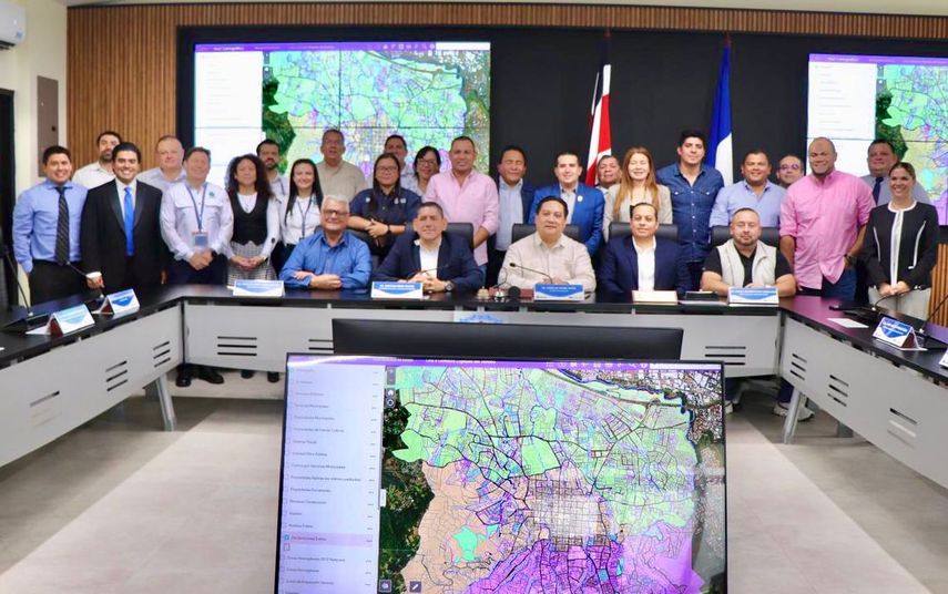 Alcaldes panameños exploran en Costa Rica plataforma digital para modernizar municipios Alcaldes panameños exploran en Costa Rica plataforma digital para modernizar municipios