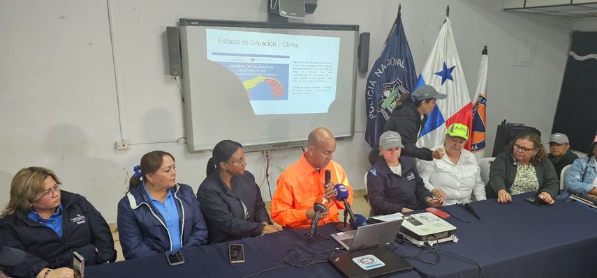 Presidencia de la República suspende desfiles patrios en Colón y el resto del país.