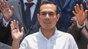 José Jerí asumió la presidencia de Perú en reemplazo de Dina Boluarte, quien también fue destituida. AFP