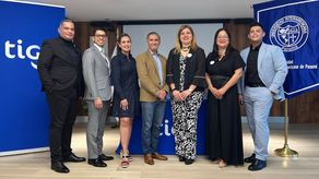 Tigo Panamá y la Universidad Interamericana de Panamá (UIP) formalizaron un convenio de colaboración que marca el inicio de una alianza estratégica orientada a fortalecer la formación del talento nacional, impulsar la innovación y estrechar los vínculos entre la academia y el sector empresarial.