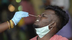 Nuevo récord de casos de covid en India y restricciones en Bombay
