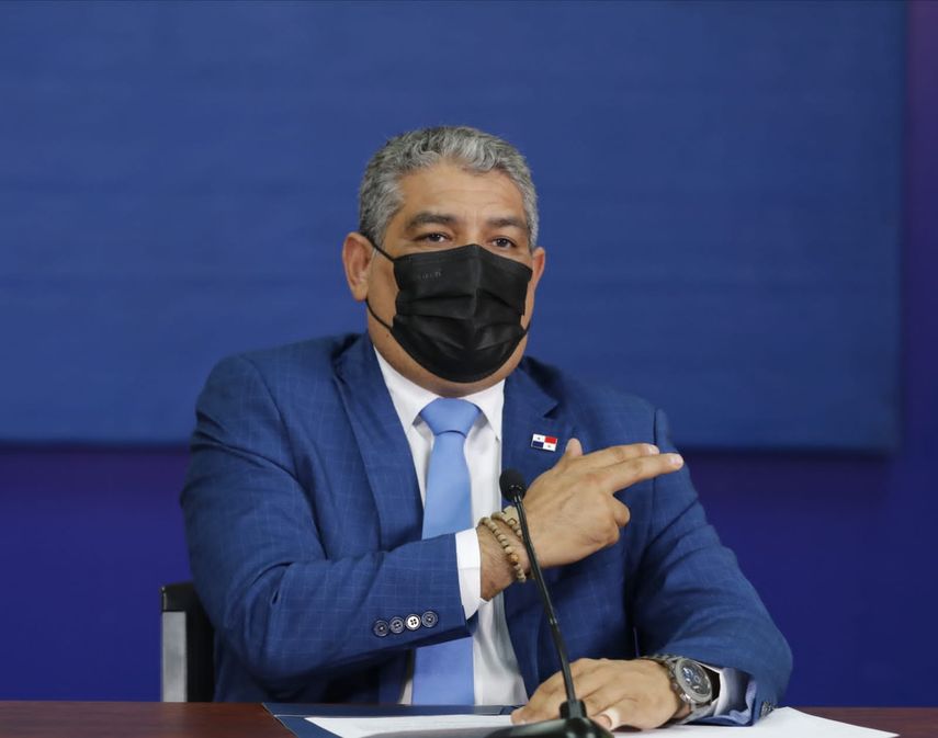 Minsa analiza uso de pantalla facial en transporte público