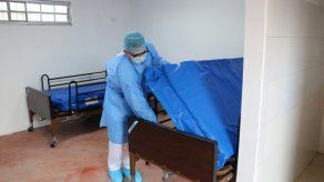 Equipan área de aislamiento en la clínica del penitenciario La Joya