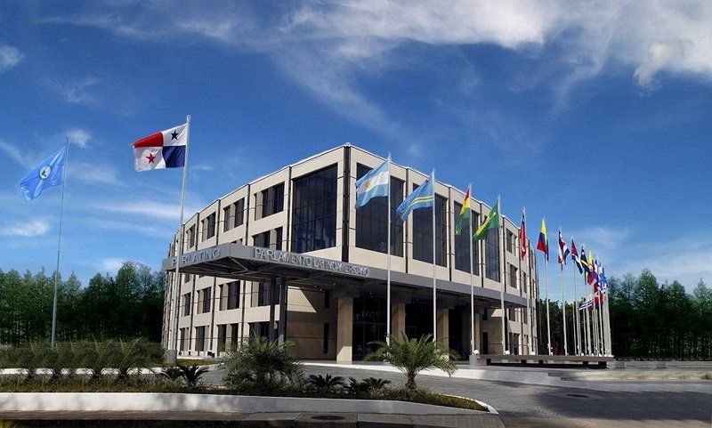 El Parlamento Latinoamericano y Caribeño (Parlatino) pidió al Parlamento Europeo que acoja la recomendación de la Comisión Europea de excluir a Panamá de la lista de blanqueo, un asunto que los legisladores del bloque votarán este miércoles. El Parlamento Latinoamericano y Caribeño (Parlatino) pidió al Parlamento Europeo que acoja la recomendación de la Comisión Europea de excluir a Panamá de la lista de blanqueo, un asunto que los legisladores del bloque votarán este miércoles.