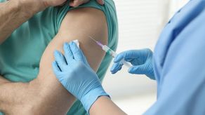 Ante el aumento en la circulación de la influenza y otros virus respiratorios en el país, el Ministerio de Salud de Panamá (Minsa) reiteró el llamado a la población a reforzar las medidas de prevención, especialmente entre los grupos más vulnerables, como adultos mayores, niños pequeños y personas con enfermedades crónicas.