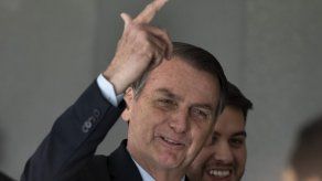 Bolsonaro parte rumbo a EEUU para reforzar alianza con Trump