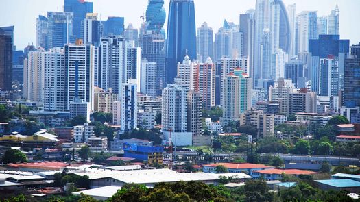 FMI proyecta crecimiento económico de Panamá del 4.5% pese al cierre de Cobre Panamá