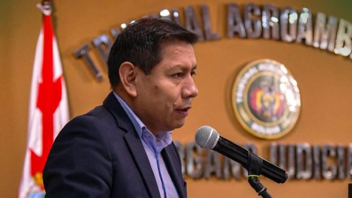 íctor Hugo Claure, era juez del Tribunal Agroambiental en Bolivia.