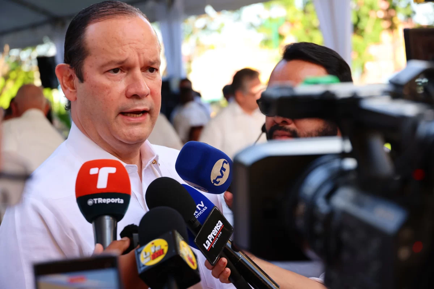 El ministro de Relaciones Exteriores